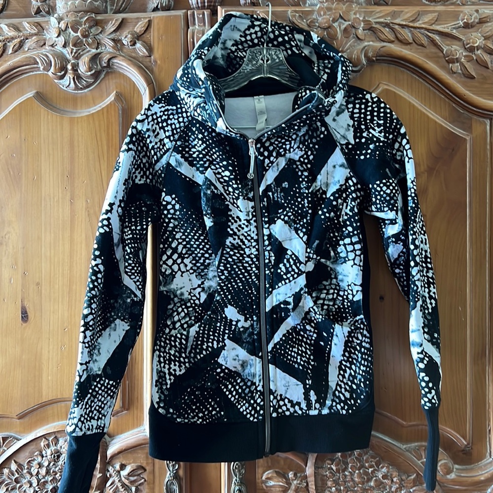 Lululemon jacket